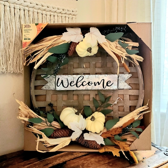 Holiday Living Tobacco Basket Welcome Basket, Pumpkin &  Pinecone Wreath - Picture 3 of 9